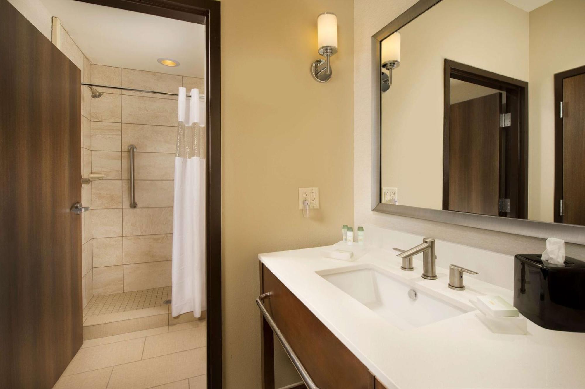 Homewood Suites By Hilton Midland Exteriör bild