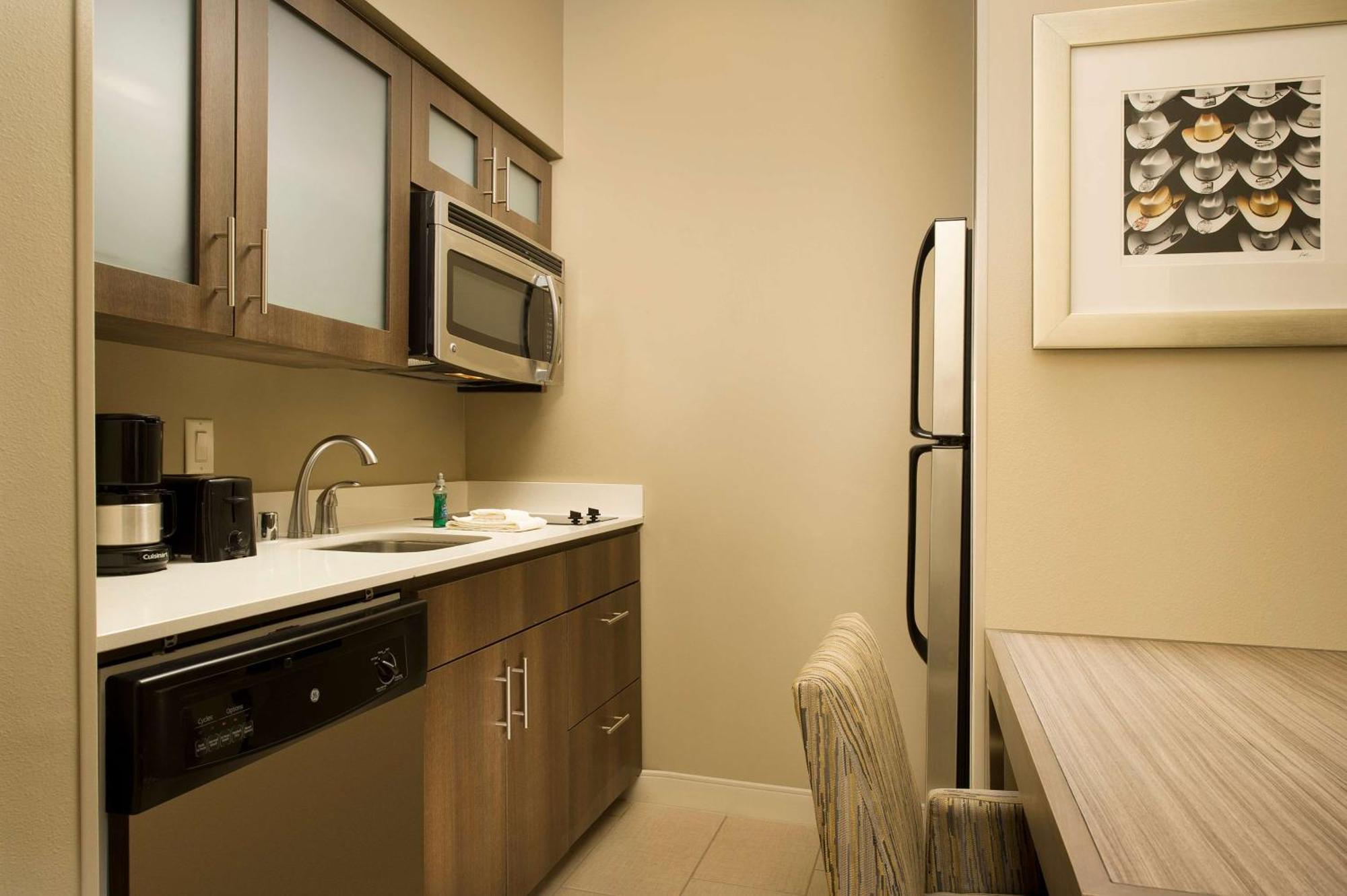 Homewood Suites By Hilton Midland Exteriör bild